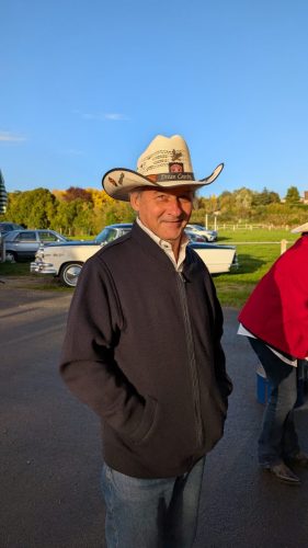 PXL 20251004 163733873